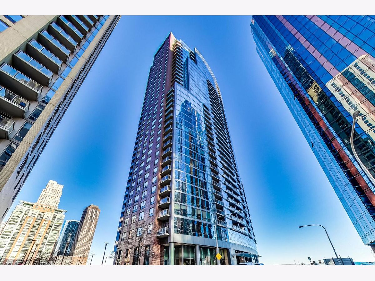 Condominiums Sold The Chandler Chicago Illinois, 450 Waterside