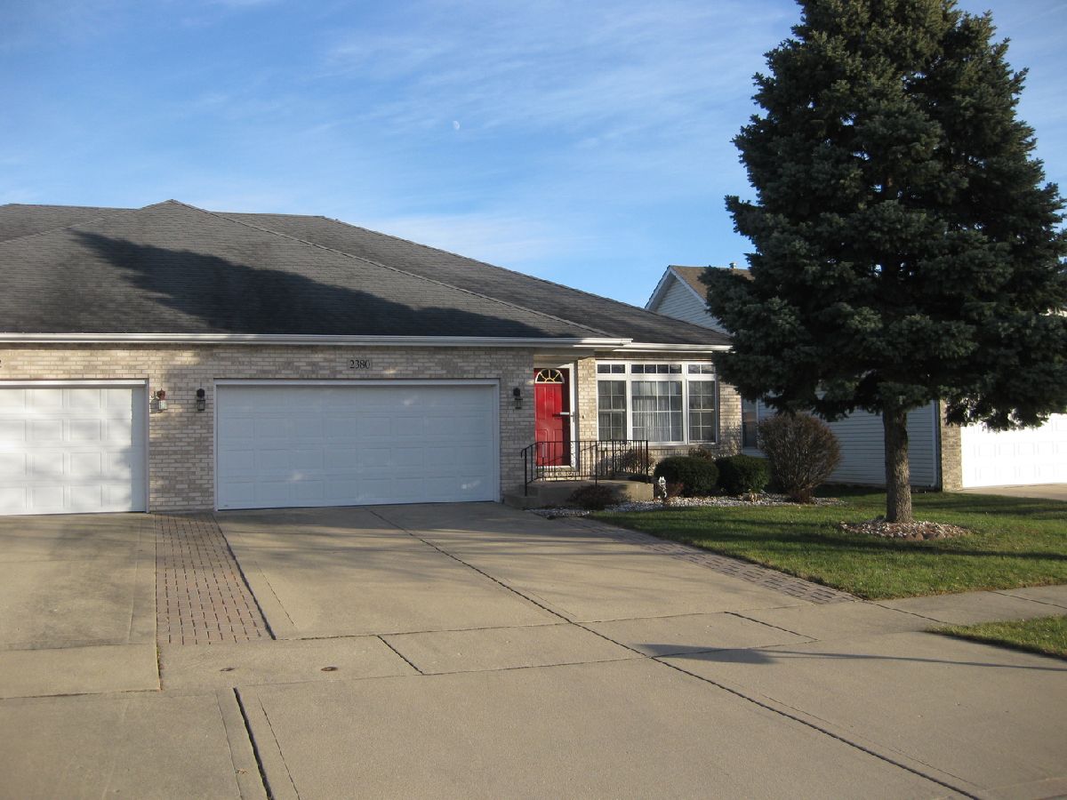Townhomes Sold Caton Crest Crest Hill Illinois, 2380 Caton Crest