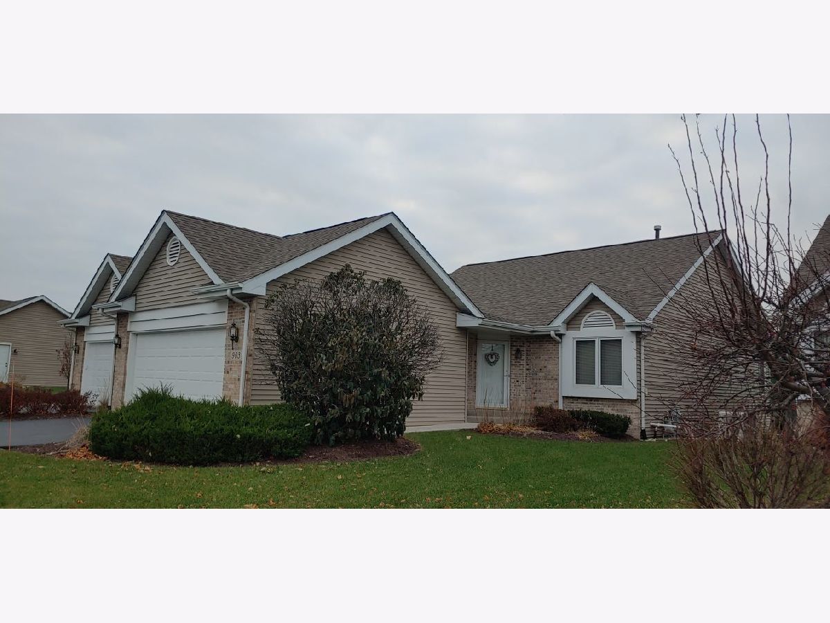 Homes & Condos & Townhomes Sold Newburg Chase Rockford Illinois, 903 Bell School