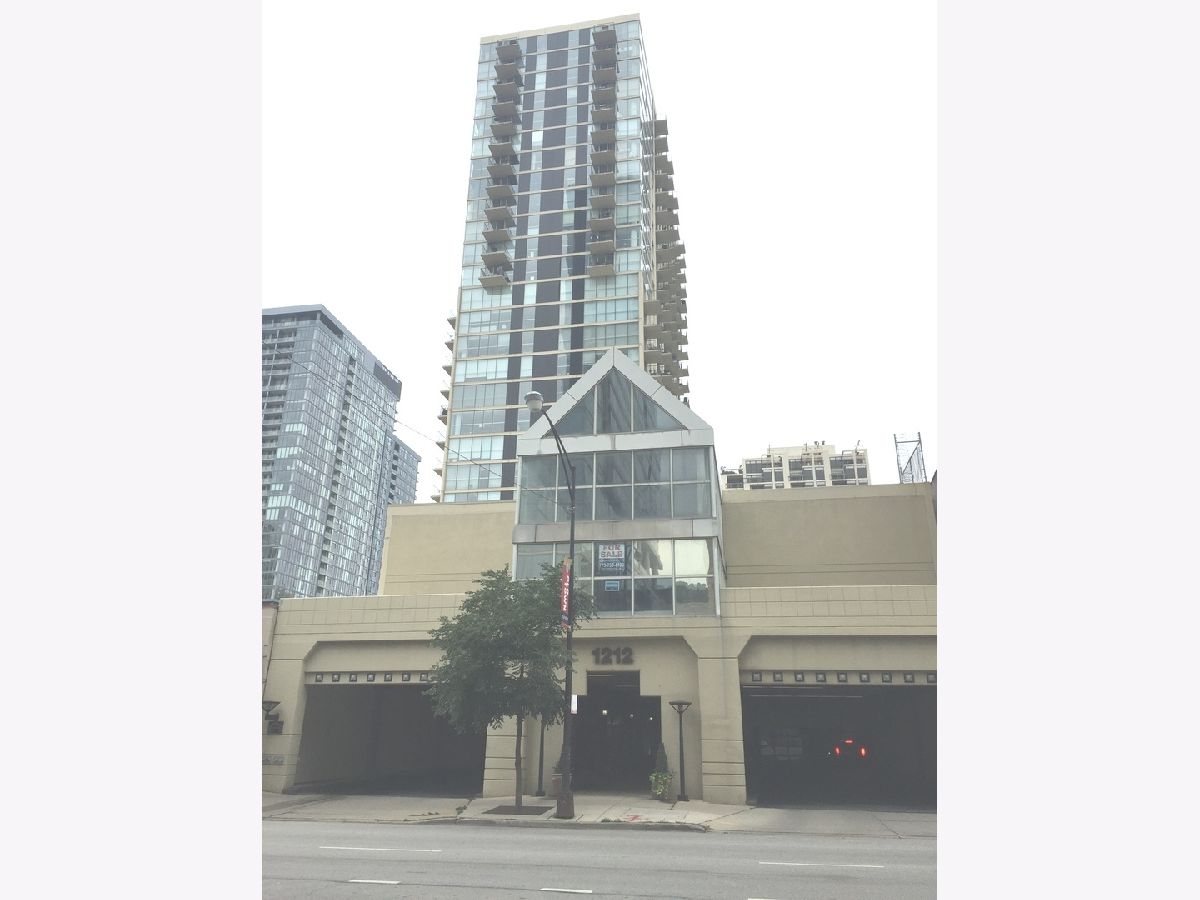 Condominiums Rented Lasalle Private Residences Chicago Illinois, 1212 La Salle