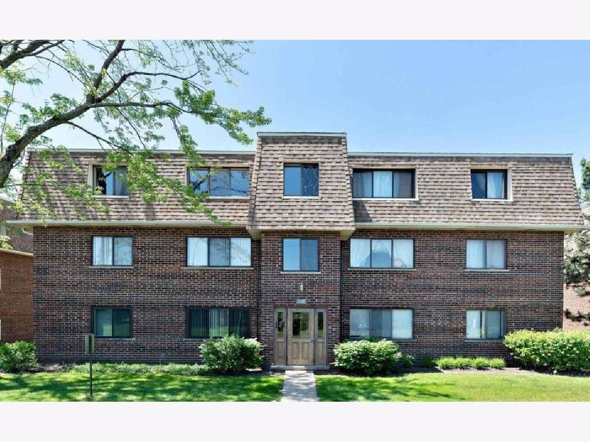 Condominiums Sold Long Valley Palatine Illinois, 1452 Carol