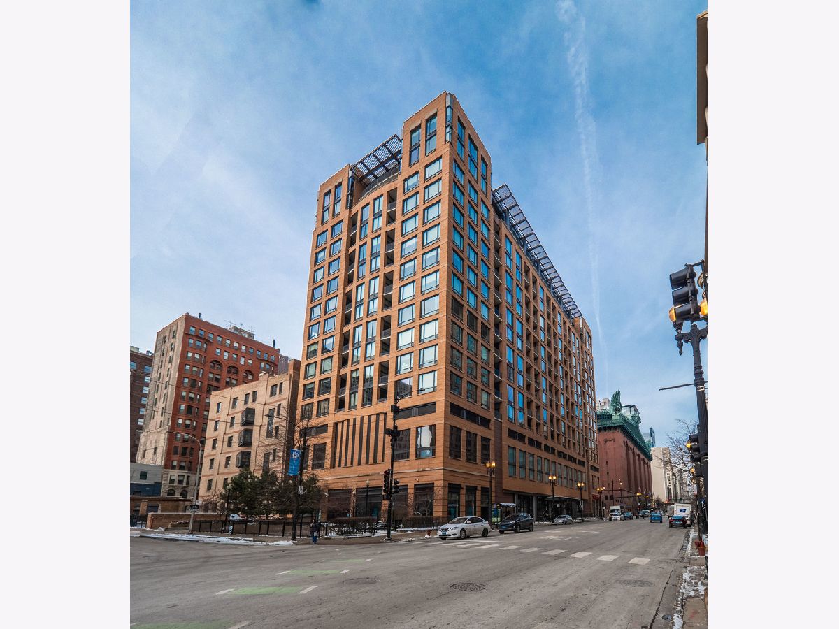 Condominiums Sold Library Tower Chicago Illinois, 520 State