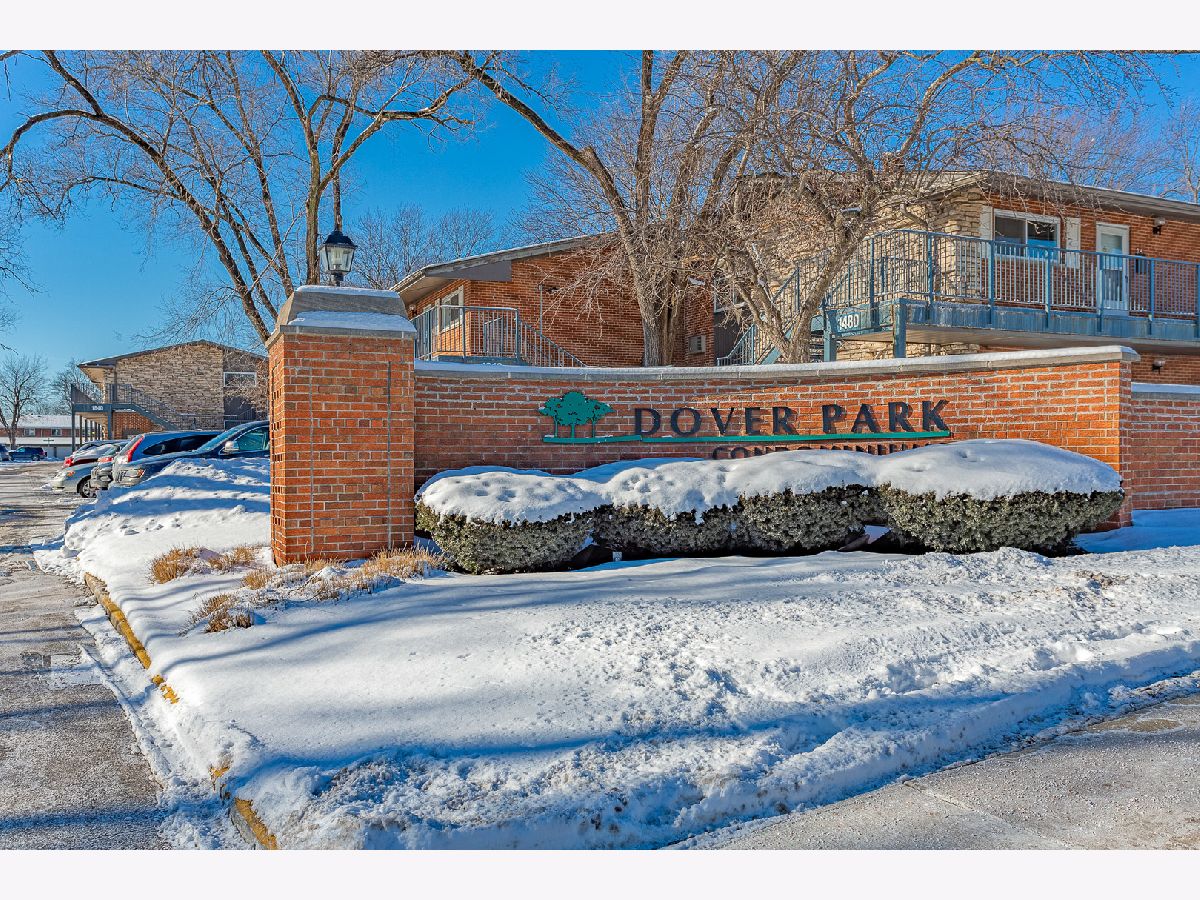 Condominiums Sold Dover Park Mount Prospect Illinois, 1810 Hatherleigh