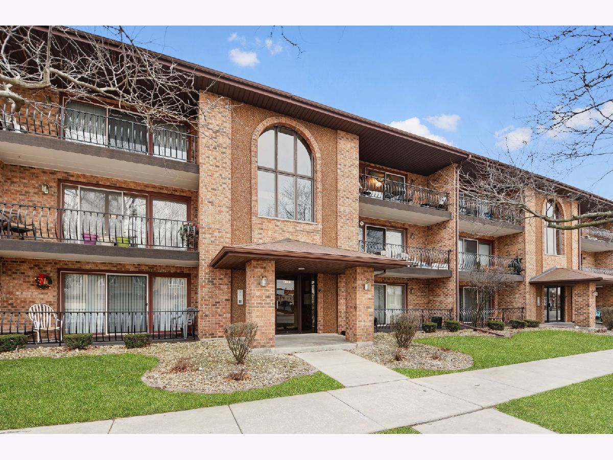 Condominiums Sold Heritage Oak Lawn Illinois, 4733 105th