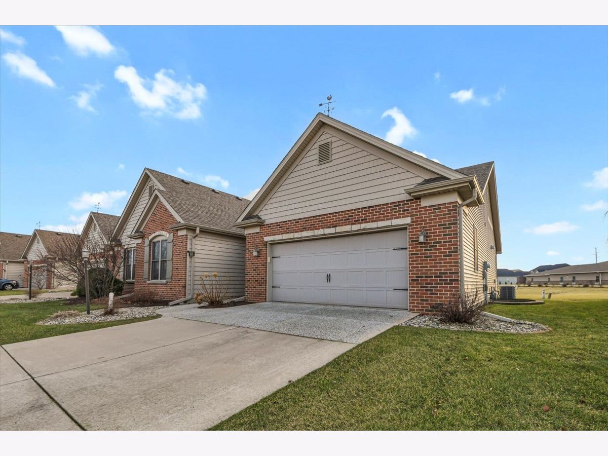 Homes & Condos & Townhomes Sold Liberty On The Lakes Champaign Illinois, 1611 Congressional