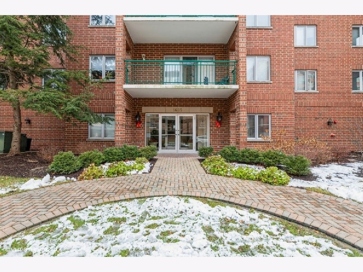Condominiums Sold Mill Run Of Des Plaines Des Plaines Illinois, 1685 Mill