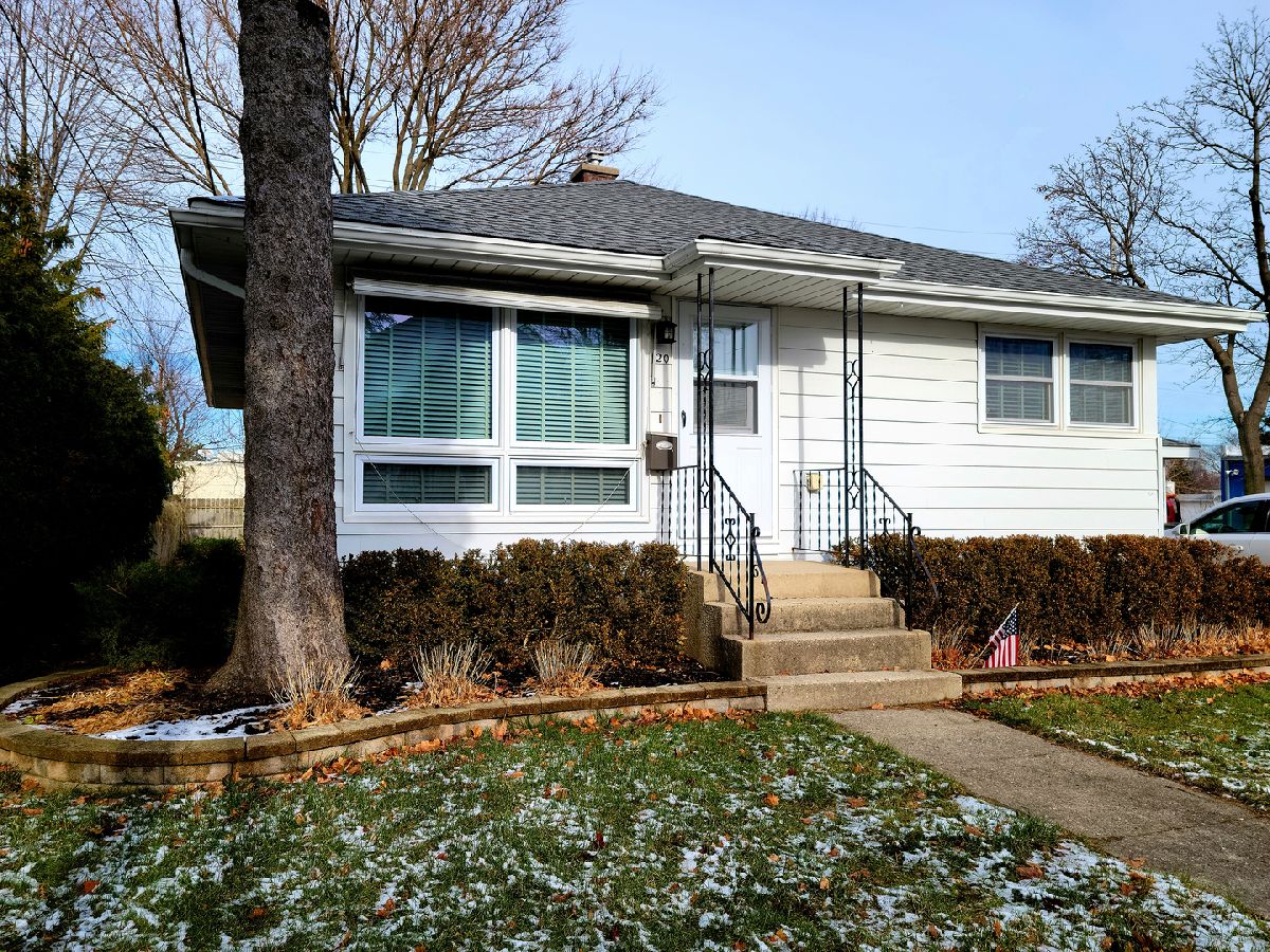 Homes Rented Sunnyside Park Libertyville Illinois, 120 Sunnyside