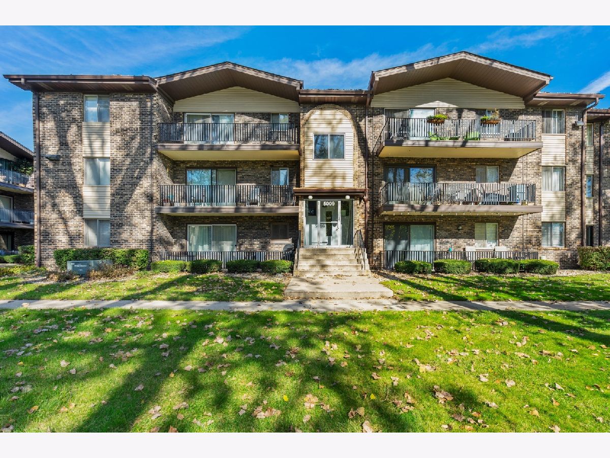Condominiums Sold Sandpiper North Crestwood Illinois, 5009 135th