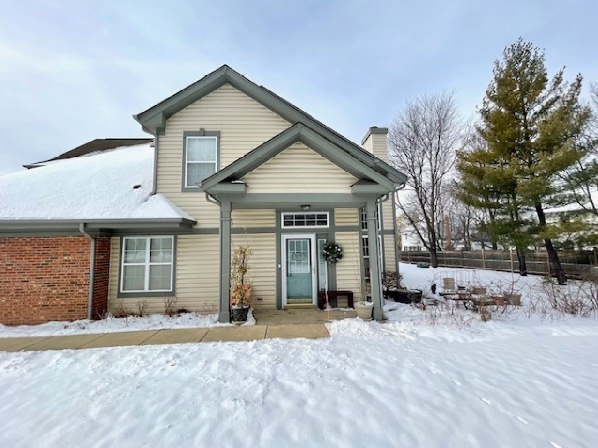 Townhomes & Condos Sold Checker Place Buffalo Grove Illinois, 312 Manor