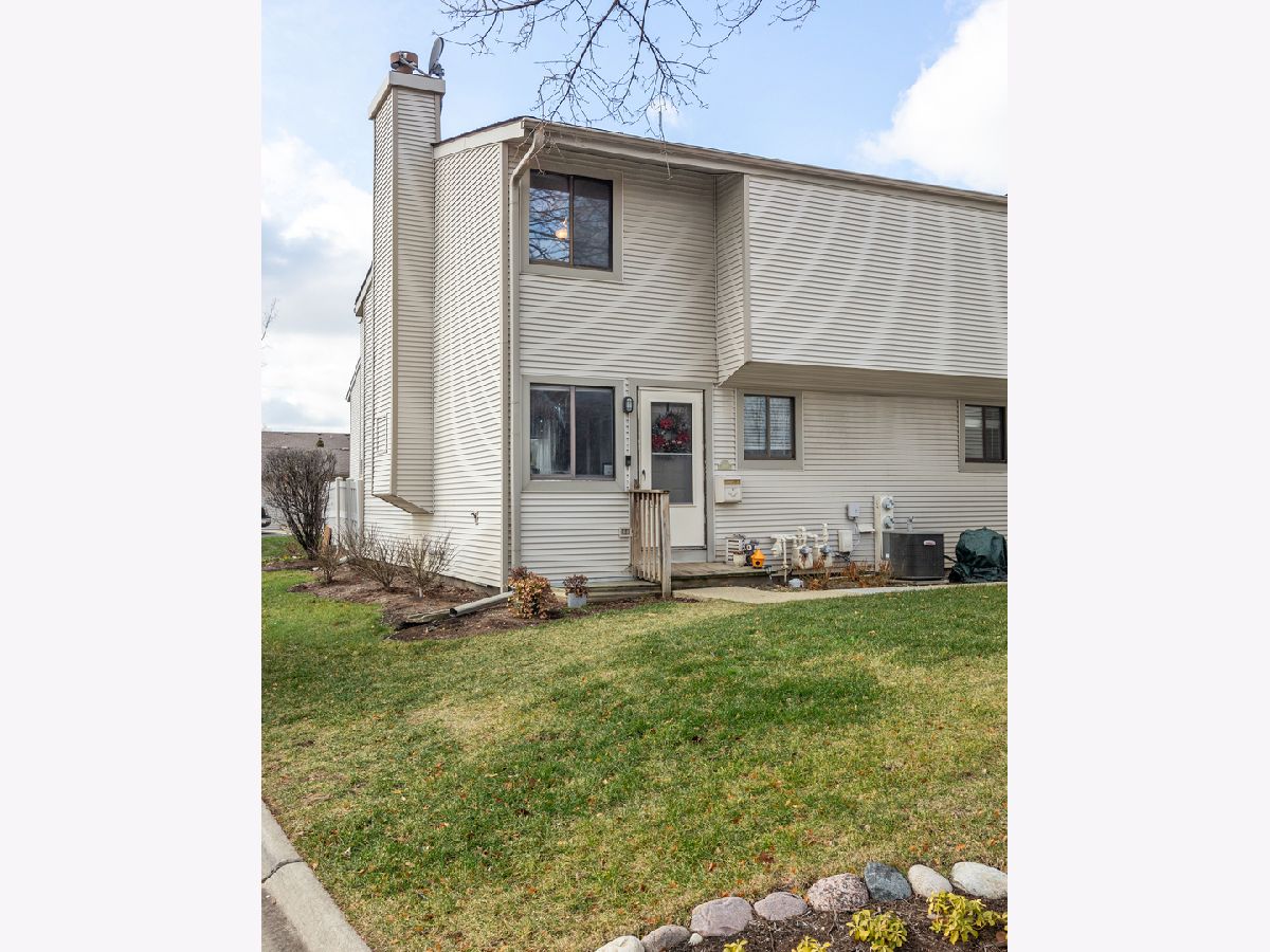 Townhomes Sold Del Lago Schaumburg Illinois, 500 Del Lago