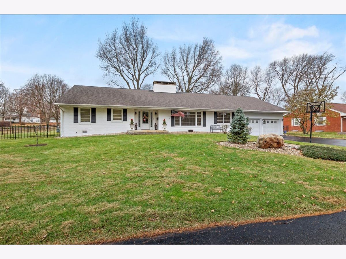  Sold Mount Pulaski Illinois, 604 Lafayette