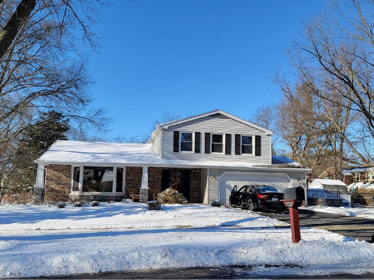 Homes Rented Indian Hill Naperville Illinois, 1553 Chickasaw