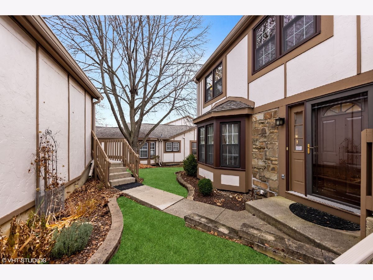 Townhomes & Homes Sold Wheaton Oaks Wheaton Illinois, 1046 Oakview