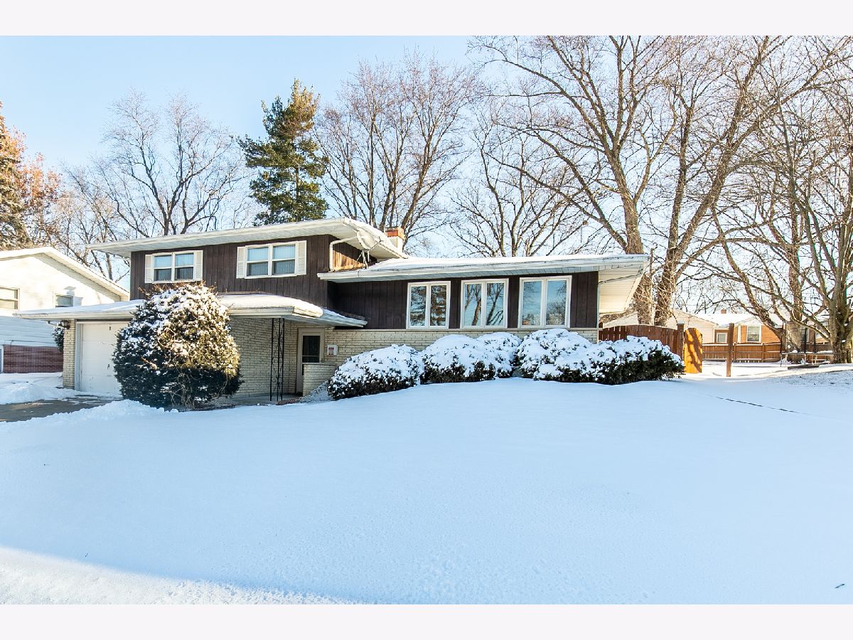 Homes Sold Westgate Antioch Illinois, 881 Hillandale