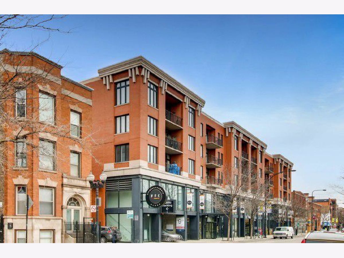 Condominiums Sold Plaza 32 Chicago Illinois, 3232 Halsted