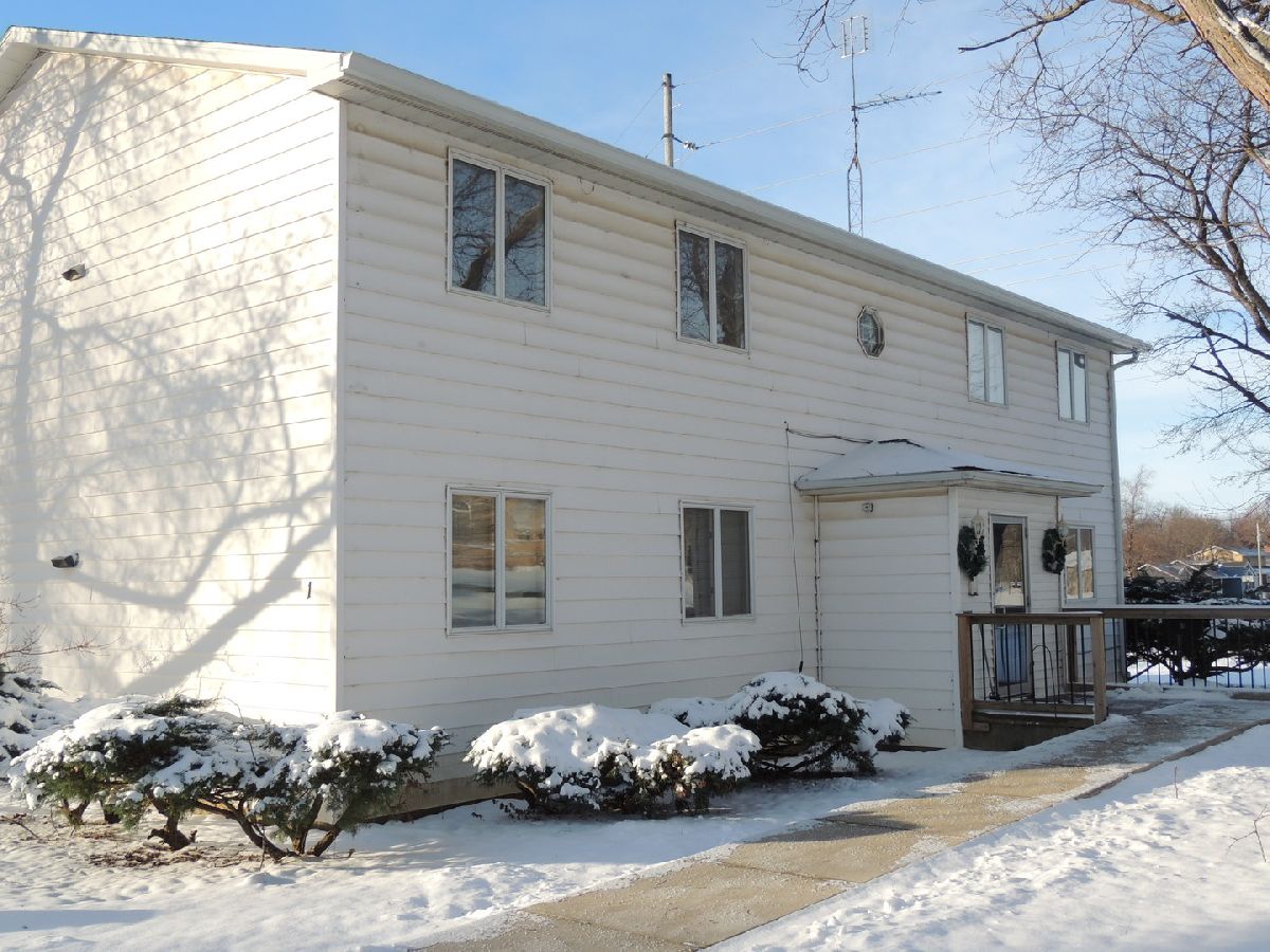  Rented Granville Illinois, 311 Hawthorne