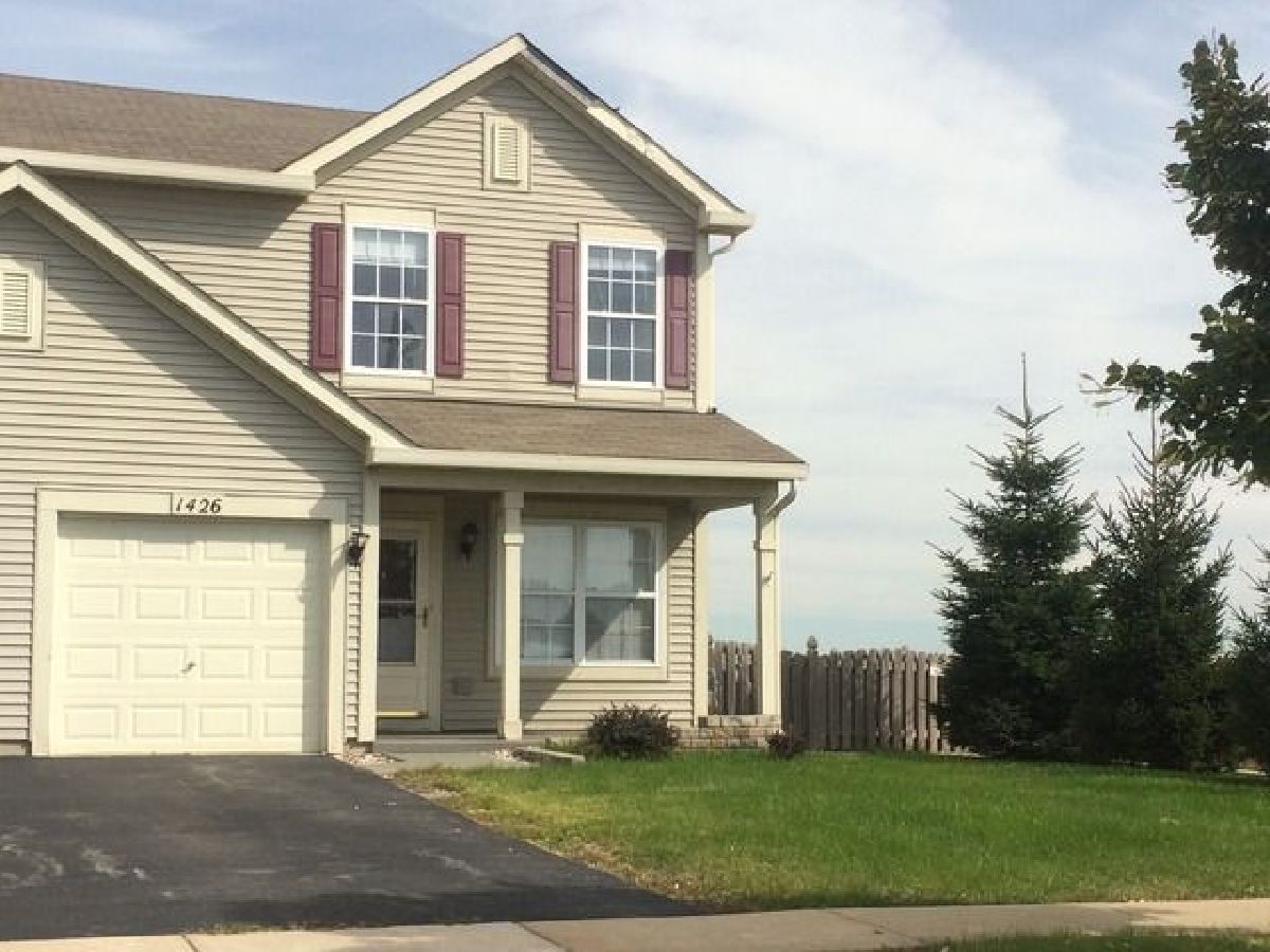 Homes & Townhomes Rented Lakewood Trails Minooka Illinois, 1426 Dahlgren