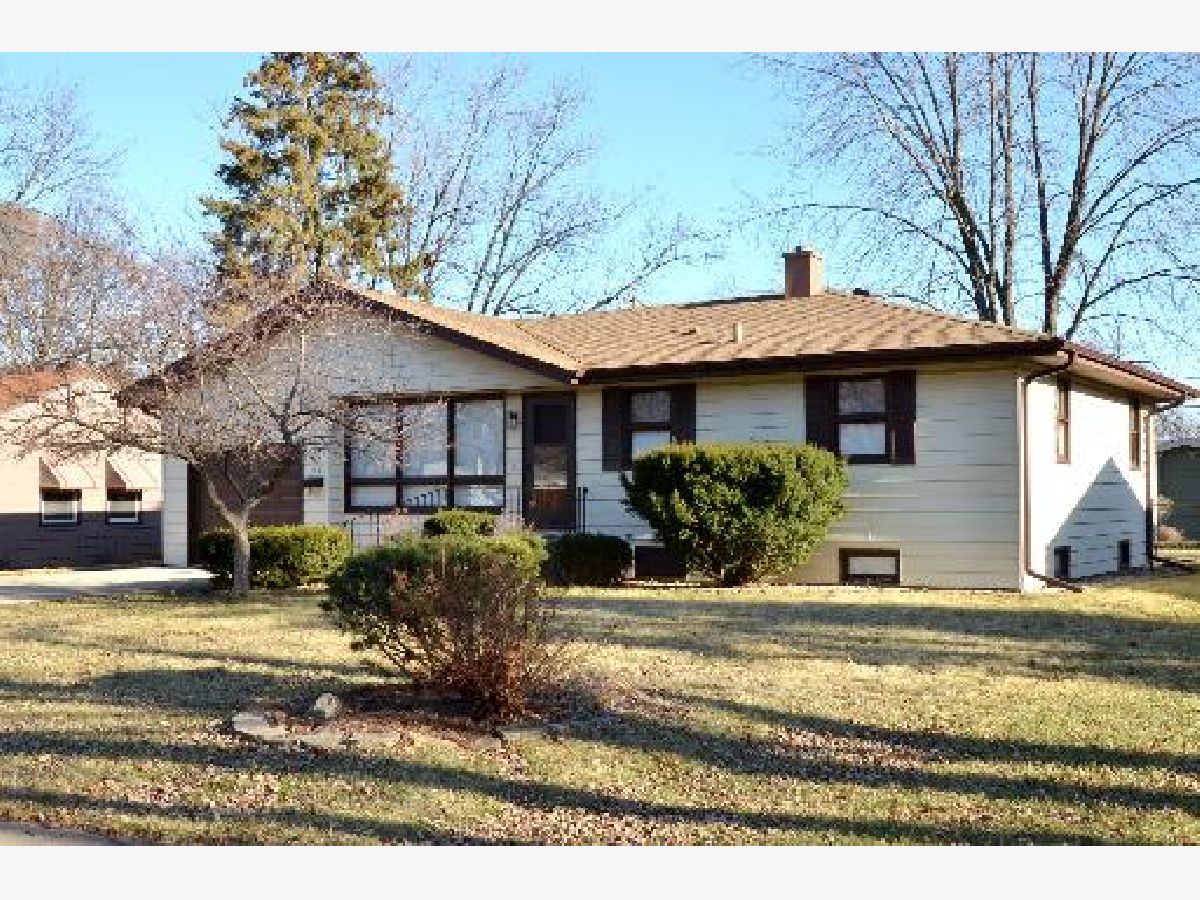 Homes Rented Colby Crystal Lake Illinois, 365 Harold