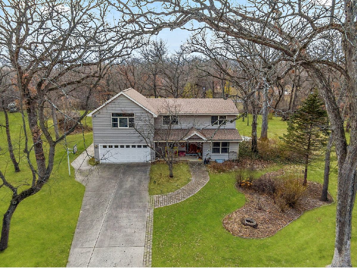 Homes Sold Forest Hills Crystal Lake Illinois, 5905 Willow