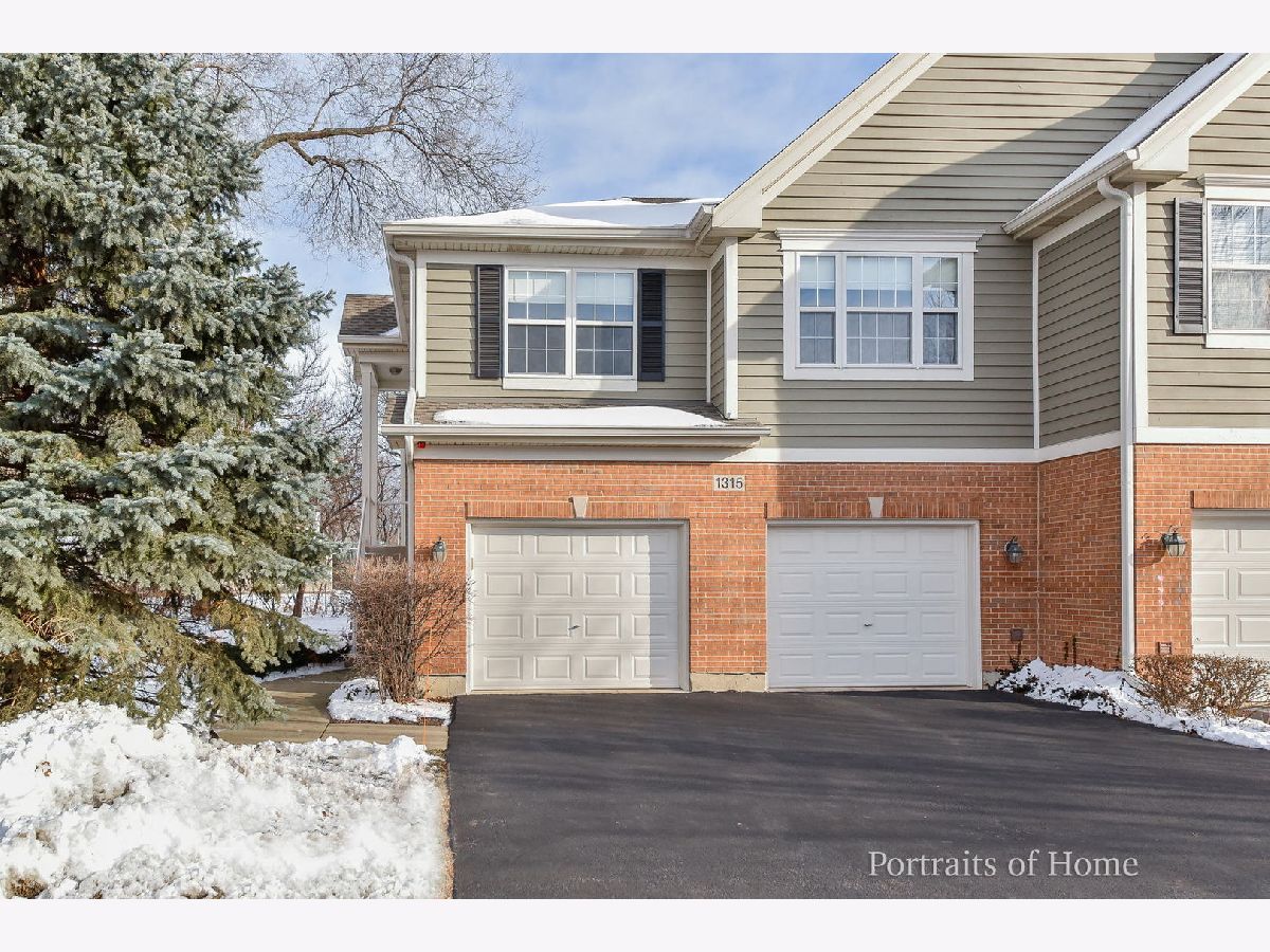 Townhomes Sold Danada Woods Naperville Illinois, 1315 Danada