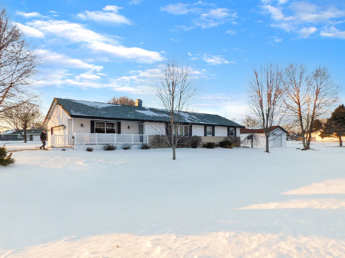 Homes Sold Evergreen Manor Roscoe Illinois, 11780 Balsa