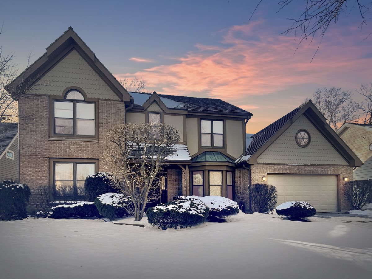 Homes Sold Interlaken Willows Libertyville Illinois, 957 Windhaven