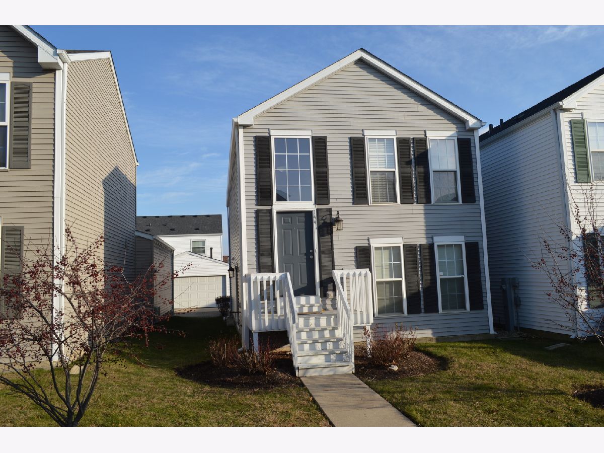 Homes & Townhomes Rented Hometown Oswego Illinois, 144 Presidential
