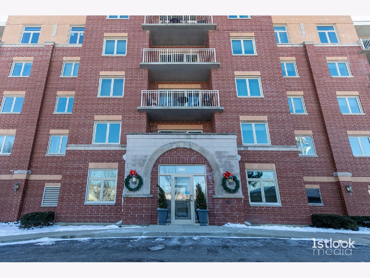 Condominiums Sold Oakview Estates Lombard Illinois, 500 Saint Charles