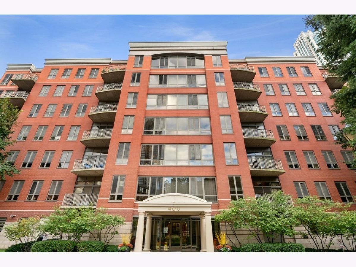 Condos & Townhomes Sold Kinzie Park Midrise Chicago Illinois, 400 Clinton