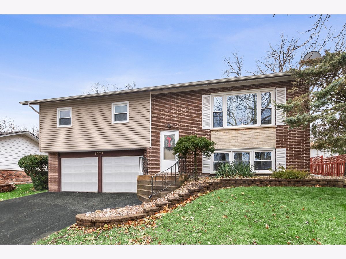 Homes Sold Lancaster Highlands Tinley Park Illinois, 6229 Carlsbad