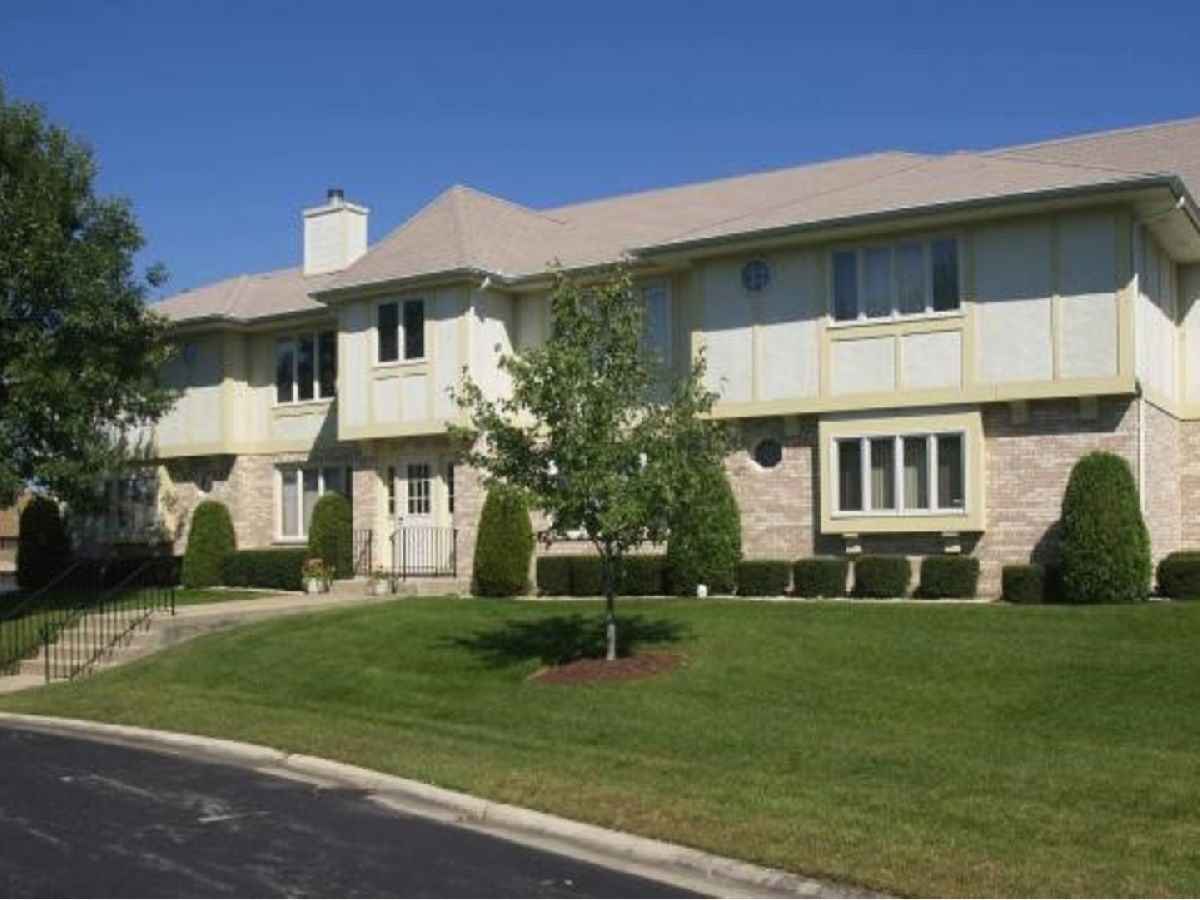 Condominiums Sold Edelweiss On The Lake Palos Park Illinois, 11 Saint Moritz