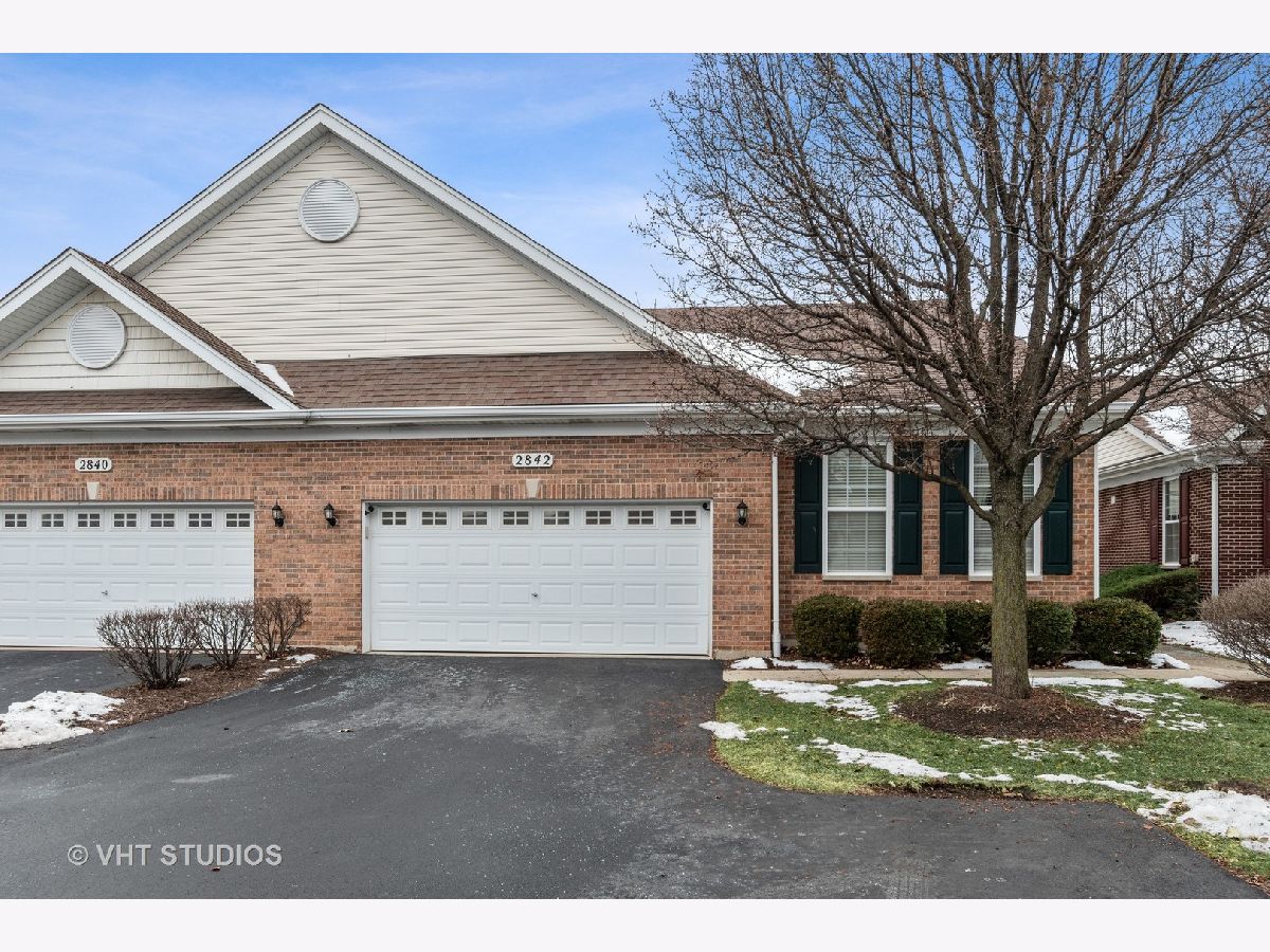 Townhomes Sold Hampton Park Naperville Illinois, 2842 Bond