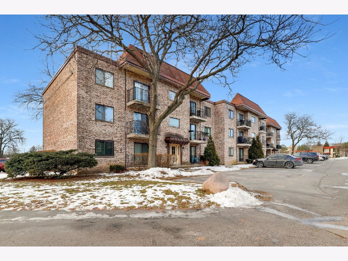 Condominiums Sold Autumn Chase Rolling Meadows Illinois, 5509 Chateau