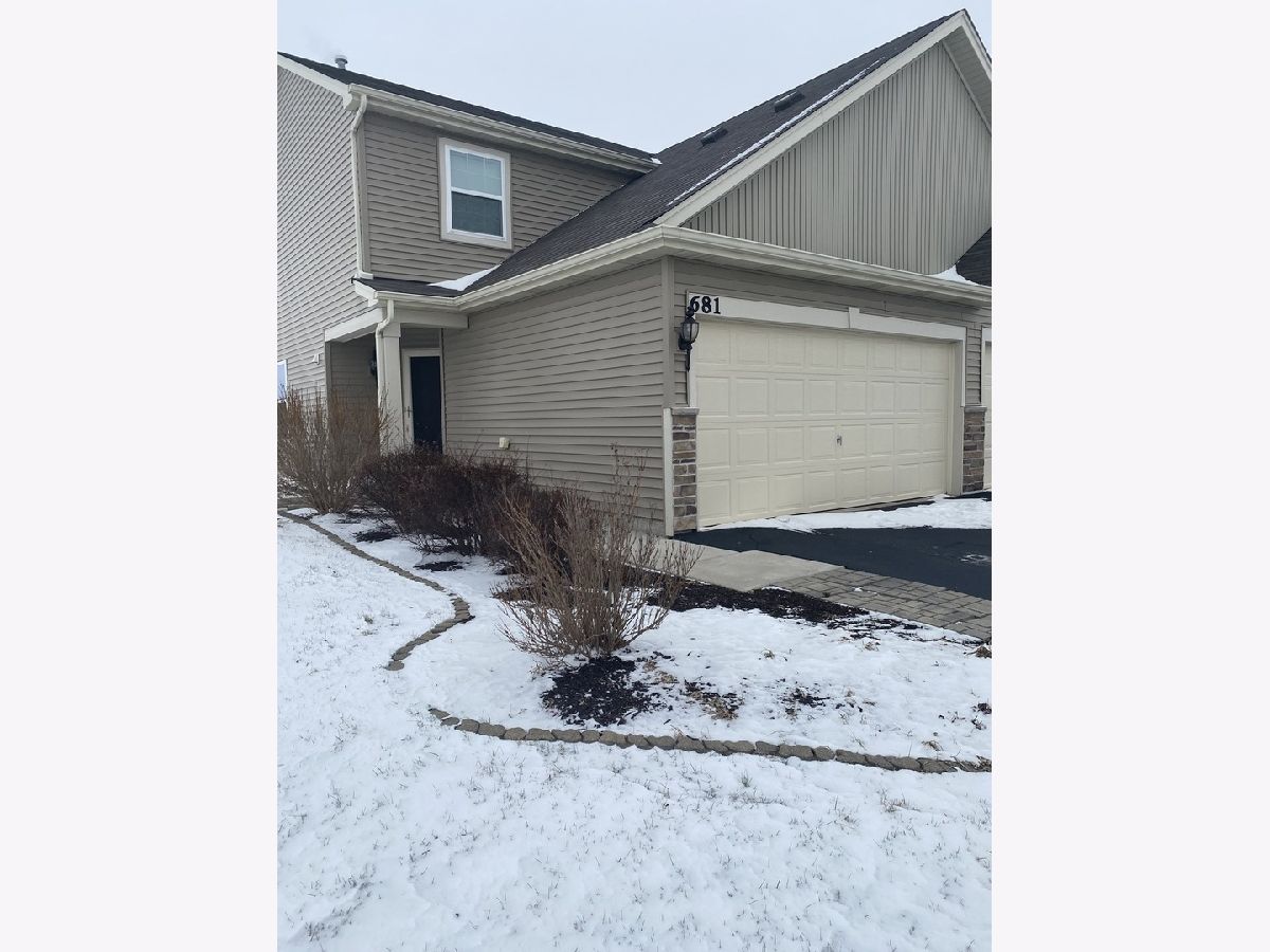 Townhomes & Condos & Homes Rented Torino At Tuscany Woods Hampshire Illinois, 681 Vine