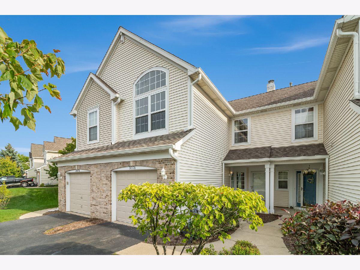 Townhomes Rented Autumn Lakes Aurora Illinois, 3071 Autumn Lake