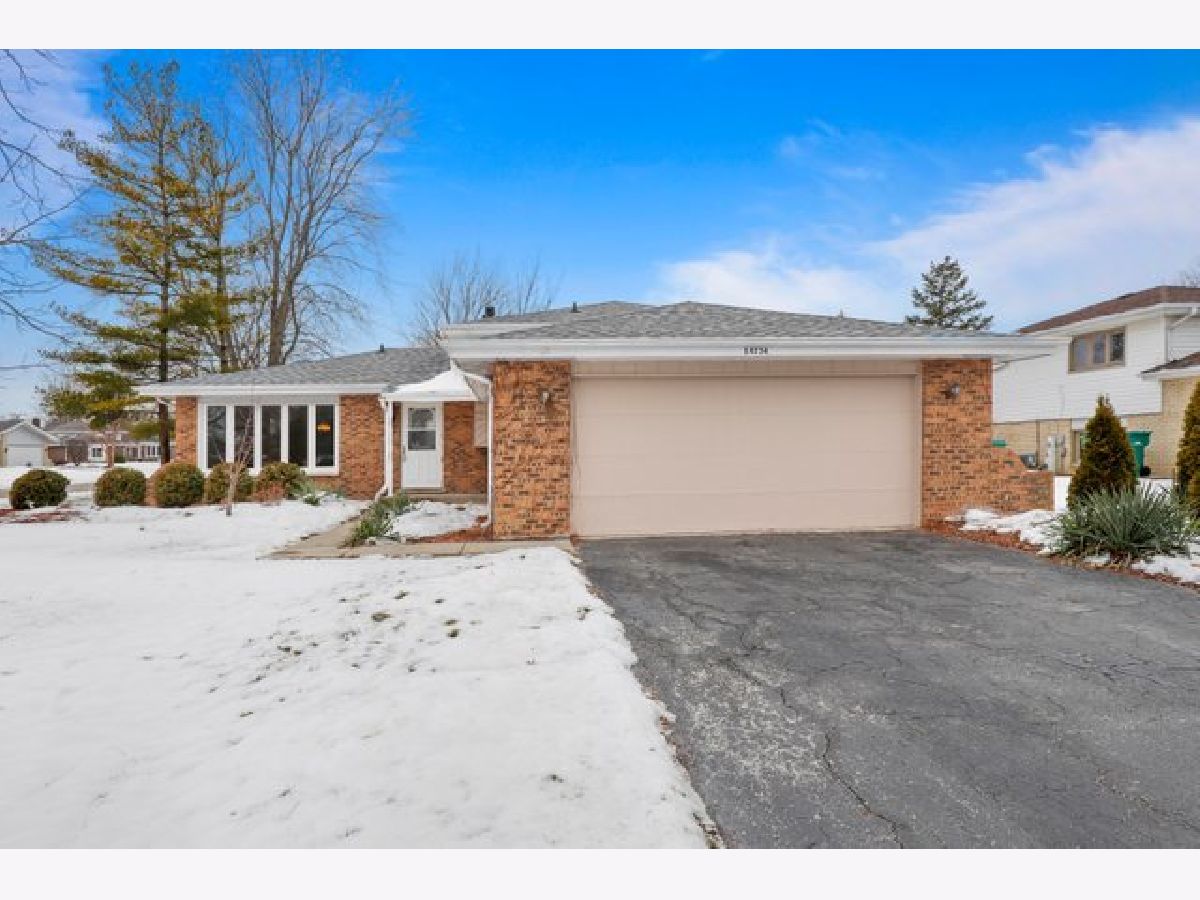 Homes Sold Villa D'este Orland Park Illinois, 14234 Cristina