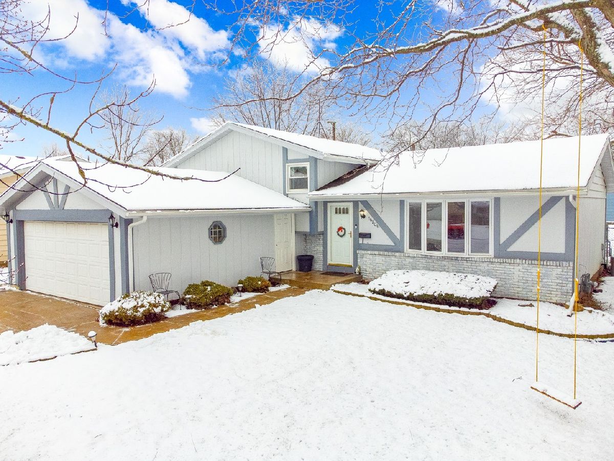 Homes Sold Gingerwood Oak Forest Illinois, 16806 Meadowdale