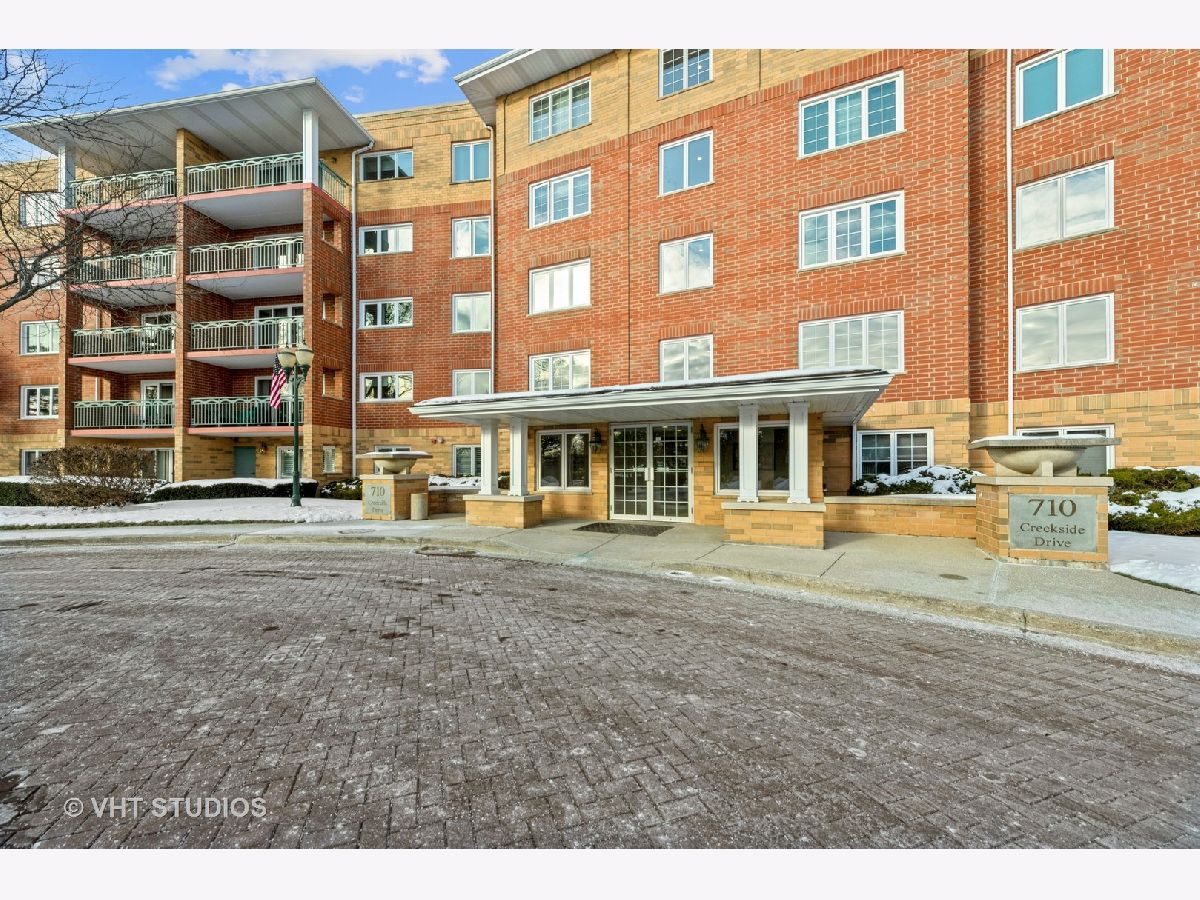 710 Creekside Drive, Mount Prospect, Illinois 60056 MLS 11303338 WinterCohen