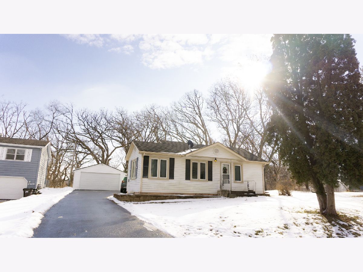 Homes Sold Silver Lake Cary Illinois, 2411 Ridge