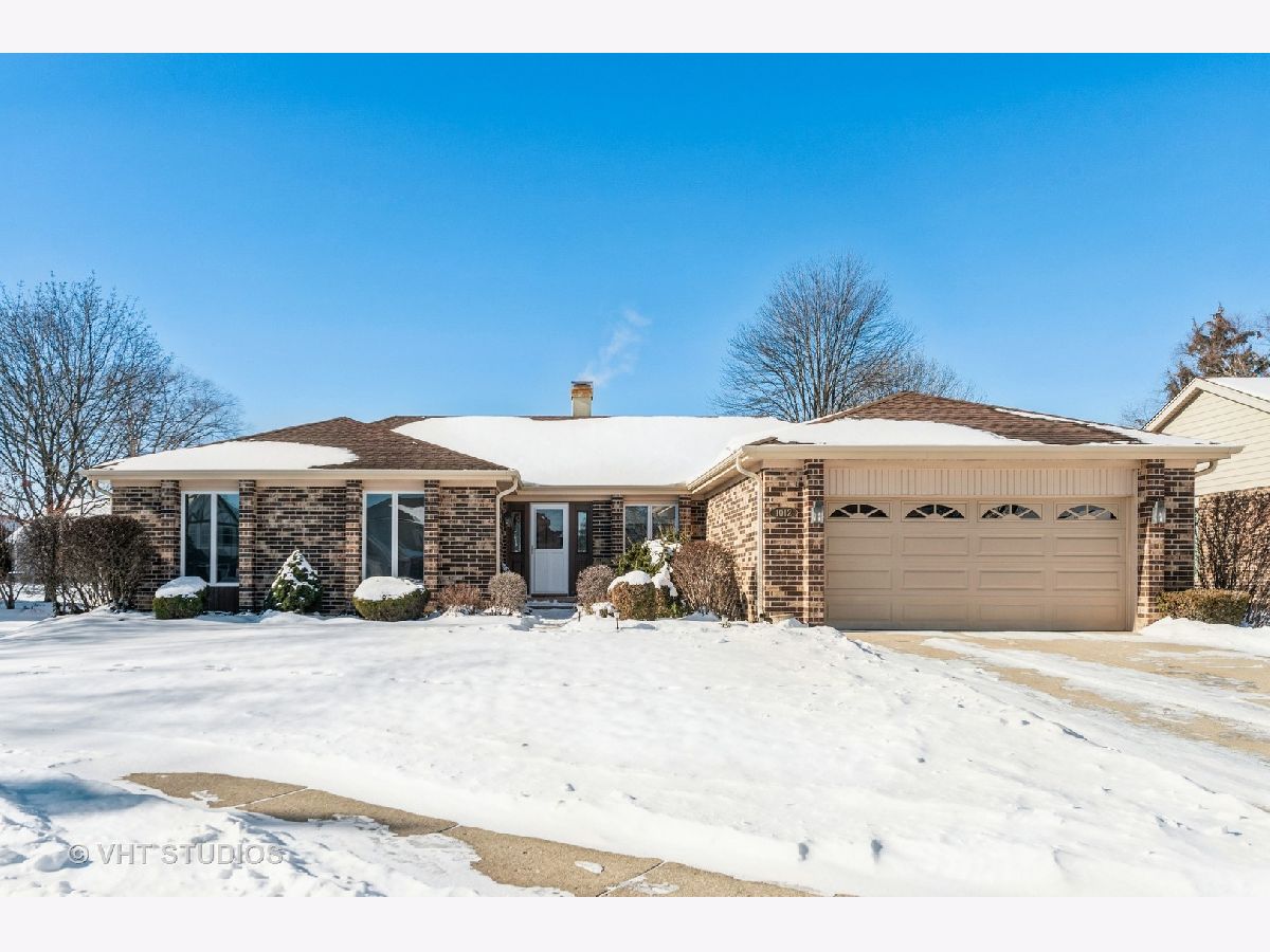 Homes Sold Carriage Walk Arlington Heights Illinois, 1012 Carlyle