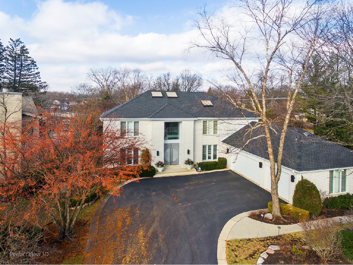 Homes Sold Woodmere Northbrook Illinois, 2832 Woodmere