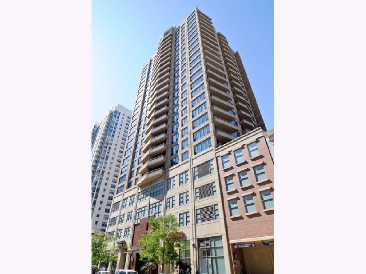 Condominiums Sold Jefferson Tower Chicago Illinois, 200 Jefferson