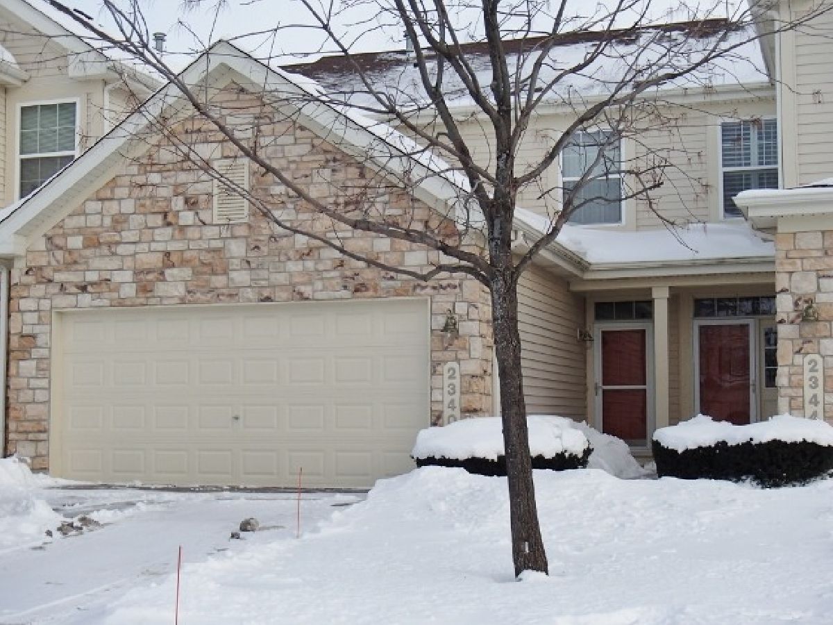 Townhomes & Homes Rented Georgetown Commons Aurora Illinois, 2340 Georgetown
