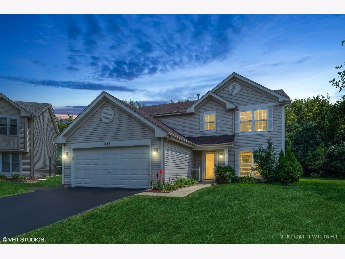 Homes Sold Lakewood Streams Streamwood Illinois, 657 Maple