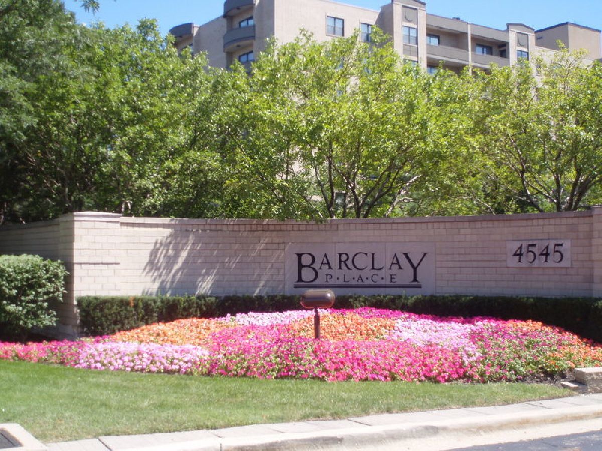Condominiums Sold Barclay Place Lincolnwood Illinois, 4545 Touhy