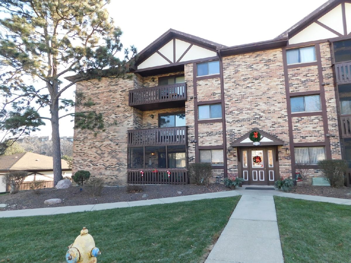 Condos & Townhomes & Homes Sold Edgewater Walk Tinley Park Illinois, 5965 Lakeside