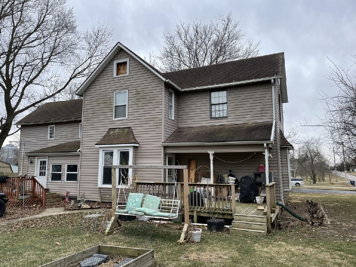  Sold Bellflower Illinois, 102 North