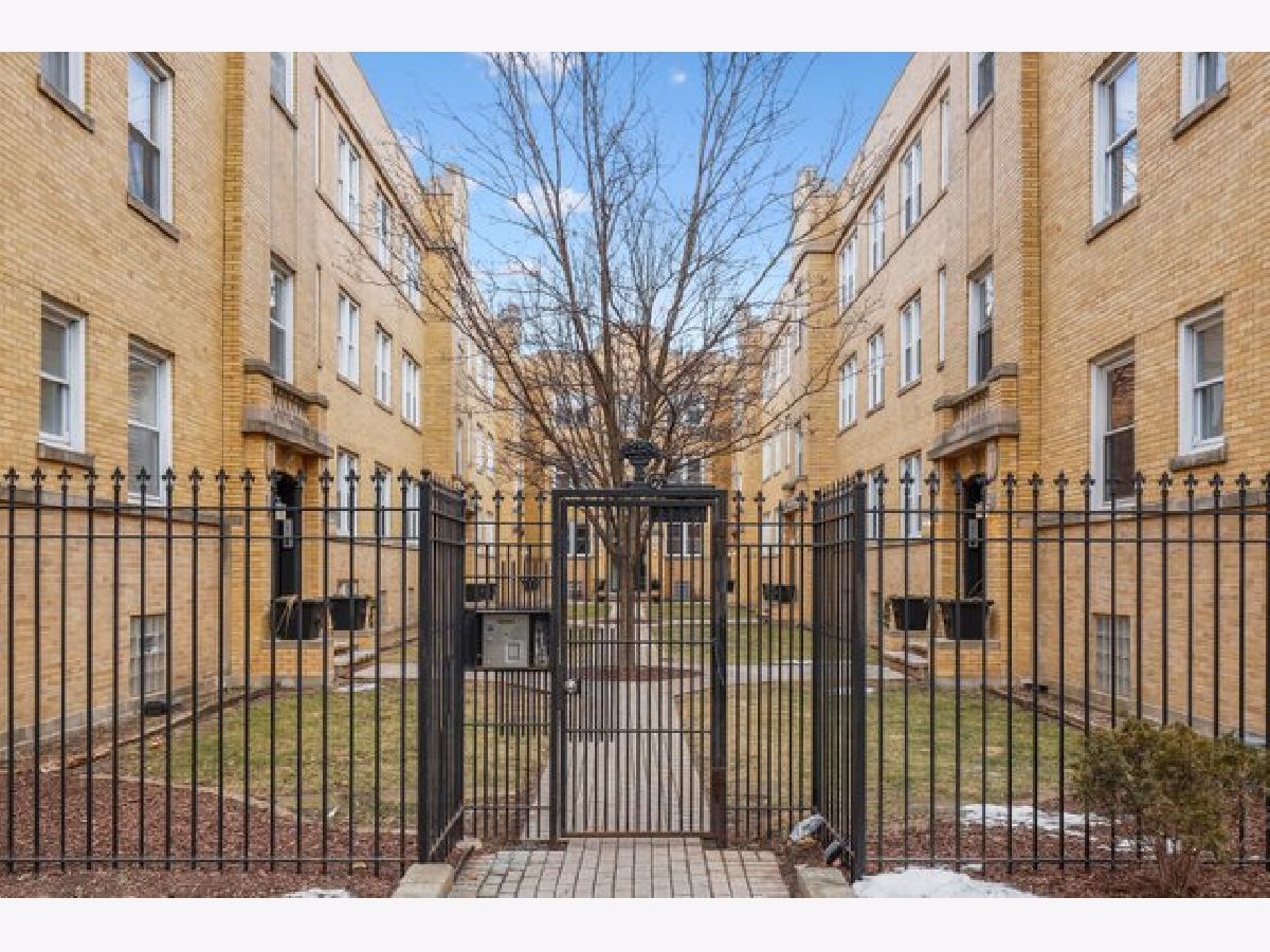 Condominiums Sold La Legenda Chicago Illinois, 1340 Estes