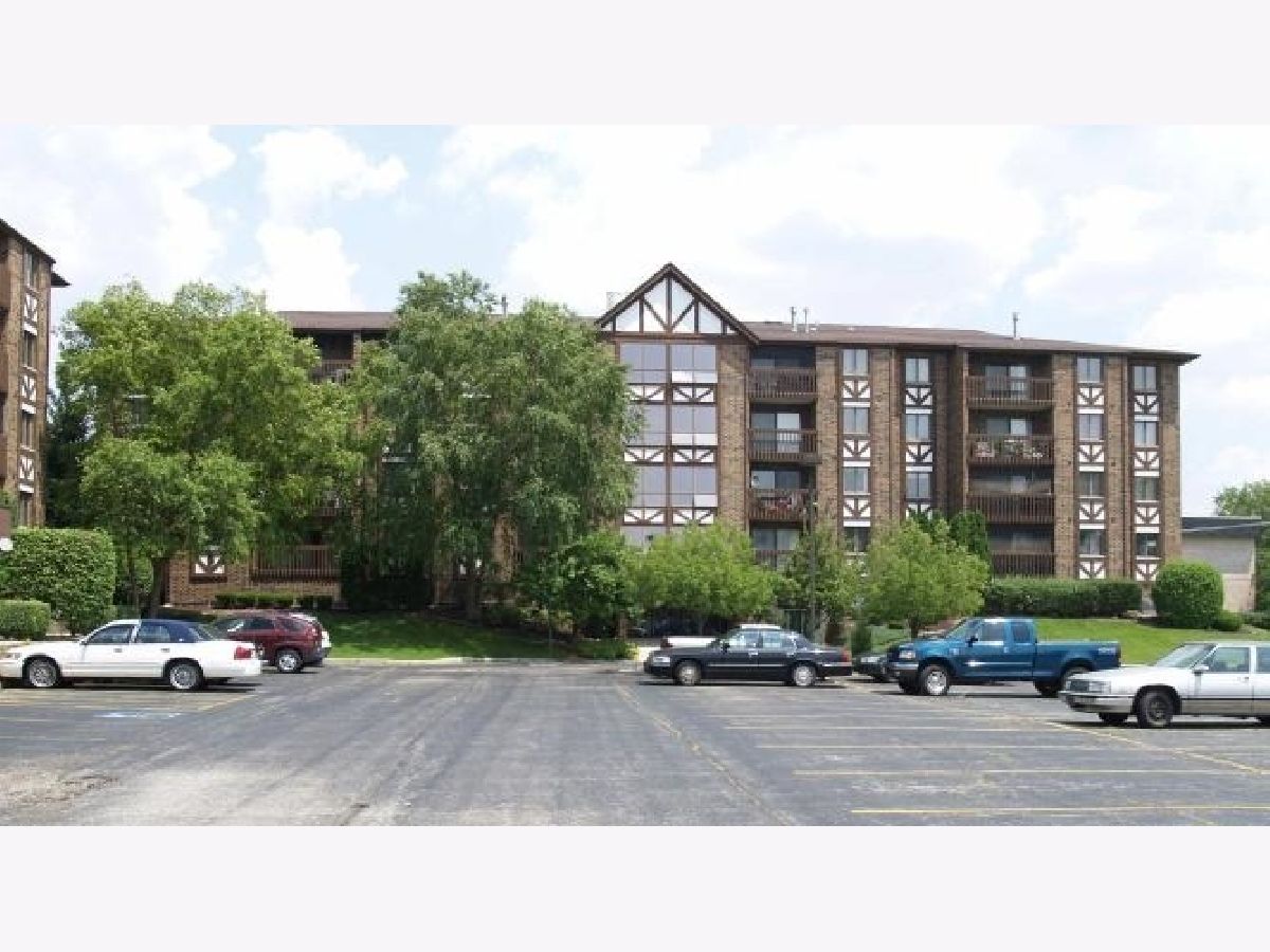 Condominiums Sold Lawncastle Cove Oak Lawn Illinois, 10441 Circle