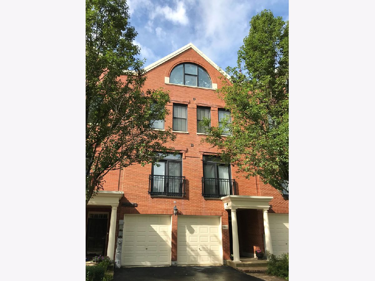 Townhomes Rented Tower Crossing Glenview Illinois, 1879 Admiral